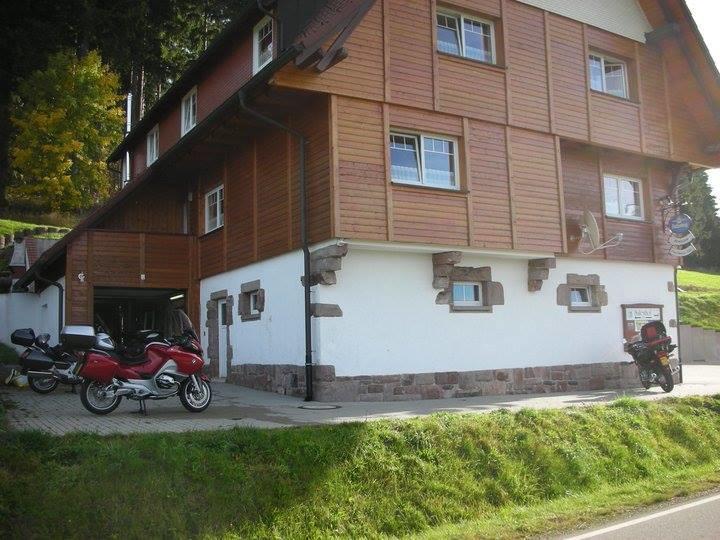 Pension Forsthaus Taele - Das Gaestehaus Vom Schwarzwaldgasthaus Salenhof Titisee-Neustadt Esterno foto