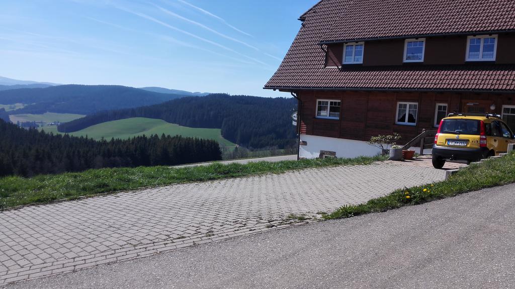Pension Forsthaus Taele - Das Gaestehaus Vom Schwarzwaldgasthaus Salenhof Titisee-Neustadt Esterno foto