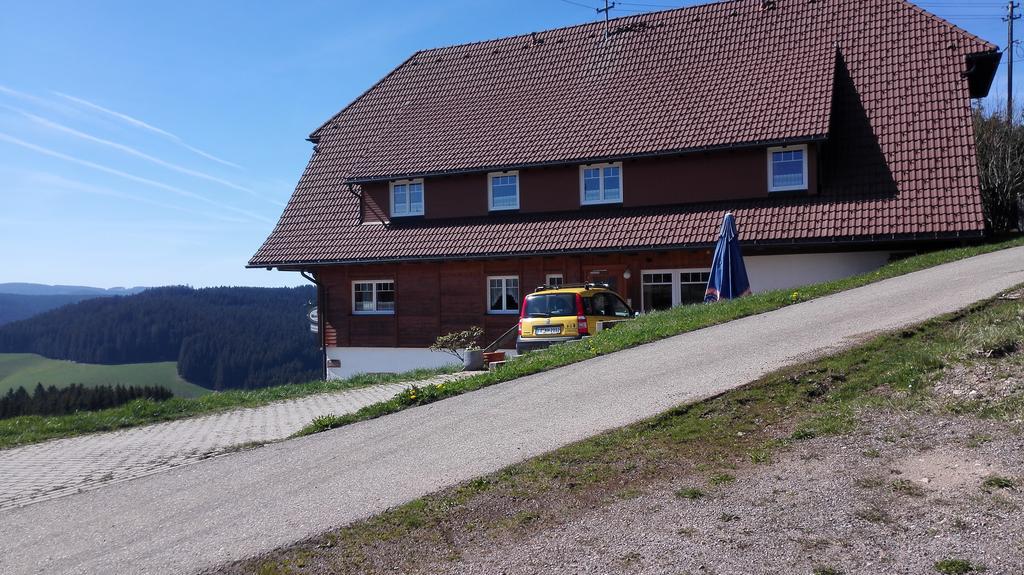 Pension Forsthaus Taele - Das Gaestehaus Vom Schwarzwaldgasthaus Salenhof Titisee-Neustadt Esterno foto